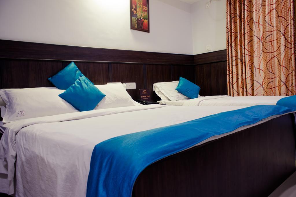 The Signature Inn Bengaluru Szoba fotó