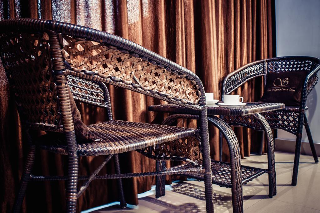 The Signature Inn Bengaluru Szoba fotó